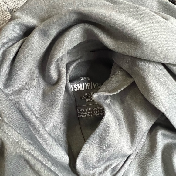 6-7 long sleeve bundle (5) - Picture 2 of 5